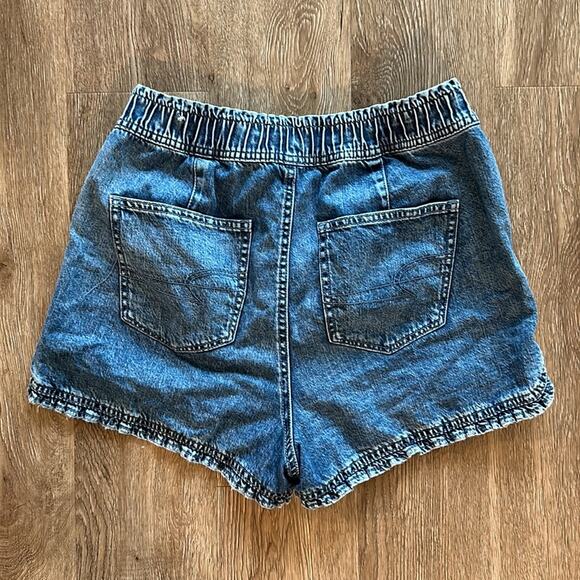 American Eagle High Waist Mom Shorts Size 4 Distressed Vintage Wash Ruffle Hem - Picture 8 of 8